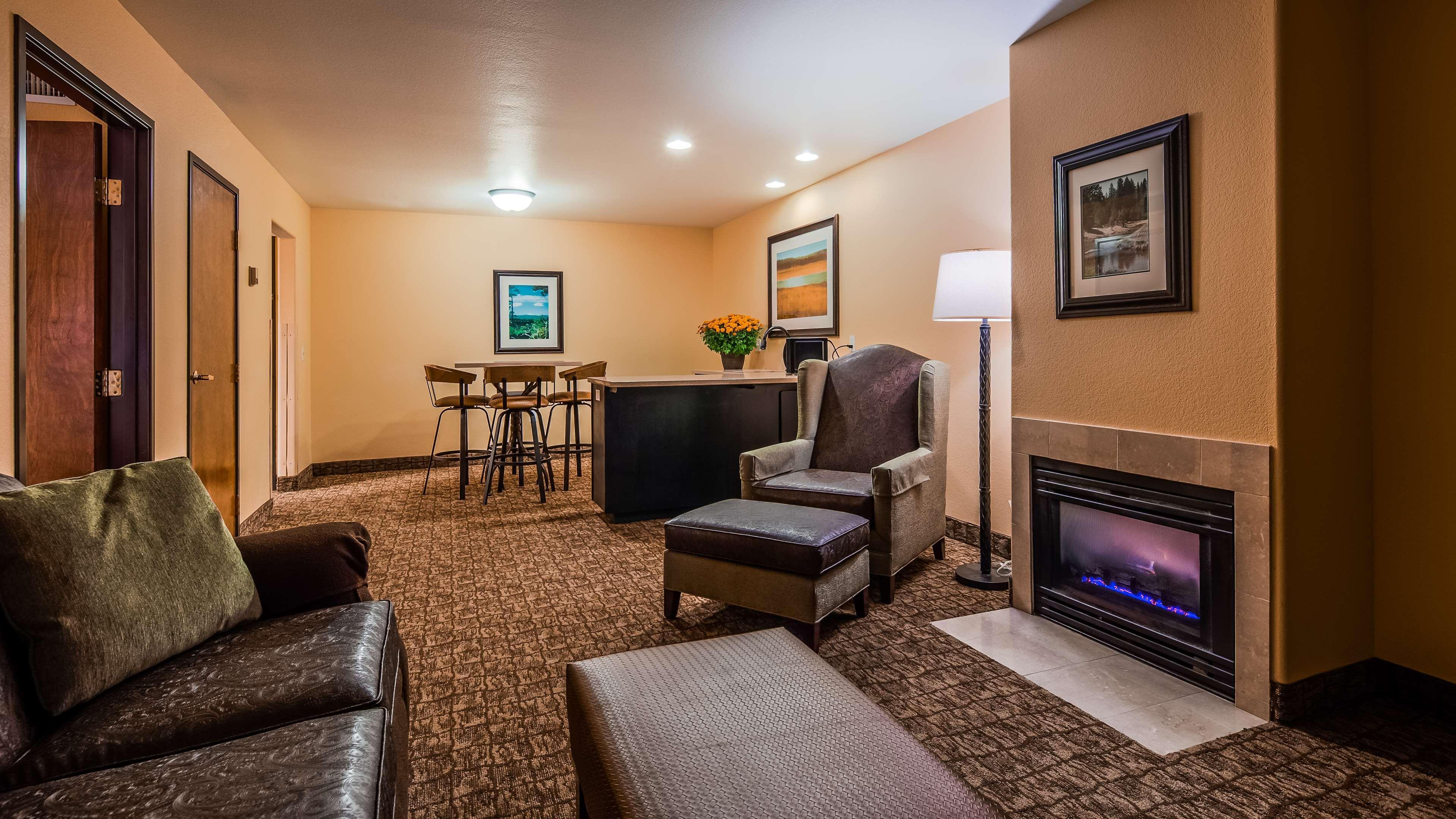 Best Western Newberry Station La Pine Dış mekan fotoğraf